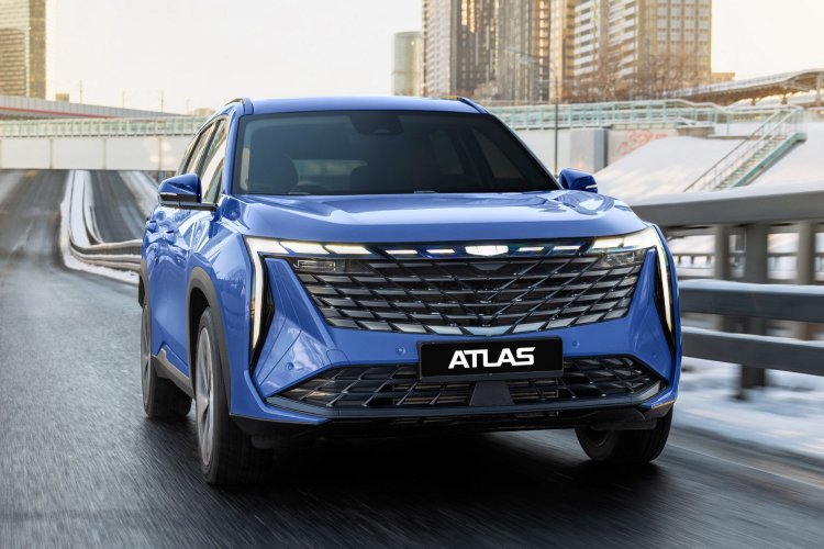 Новый Geely Atlas получит в России полный привод и японский автомат