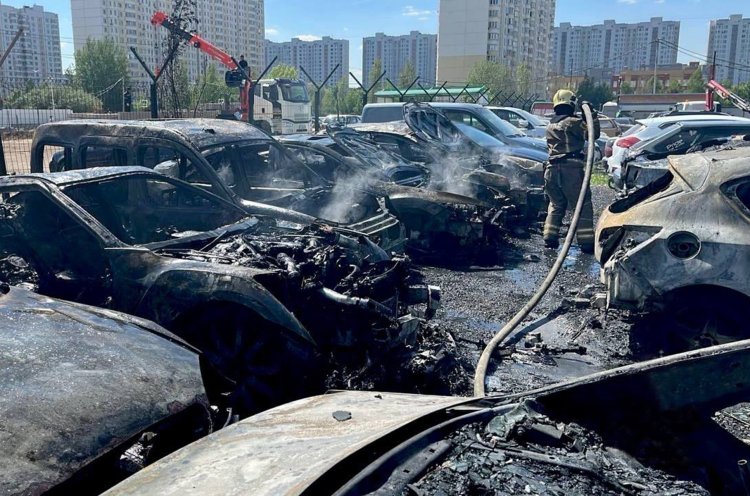 На штрафстоянке в Московской области сгорели девять легковых автомобилей