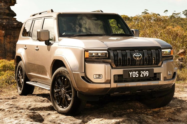 Toyota показала новый Land Cruiser Prado со старым дизайном