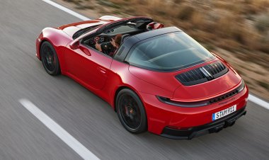 Porsche объяснила, почему 911 все-таки стал гибридом