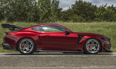 Ford раскрыл салон, оснащение и цену самого хардкорного Mustang GTD