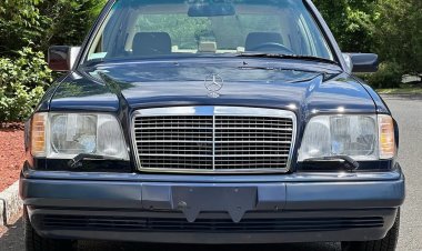 Дизельный Mercedes W124 пустили с молотка дороже нового E-Class