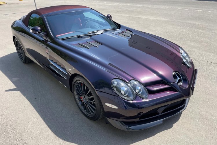 В Москве за сто миллионов рублей продают редкий Mercedes-Benz SLR McLaren