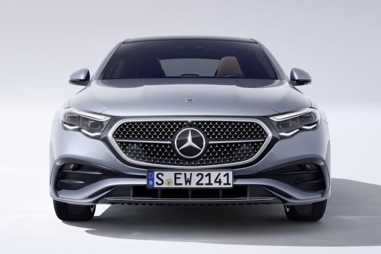 У нового Mercedes-Benz E-Class появился мотор 1.5: очень дорого