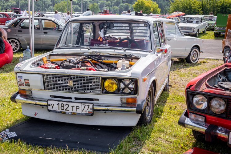 Всё по классике 2024: царство заднеприводных автомобилей