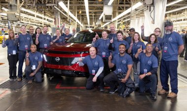 Терпящий бедствие Nissan начал выпускать абсолютно новый Murano