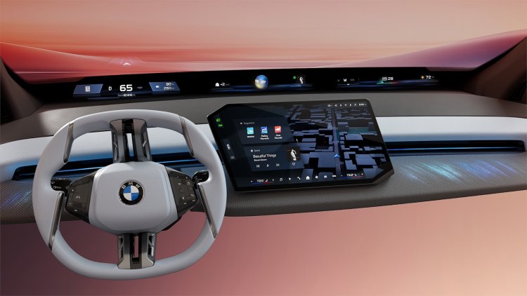 BMW показала новую систему iDrive с проекцией на все лобовое стекло