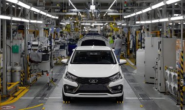Lada Iskra встала на конвейер в Санкт-Петербурге