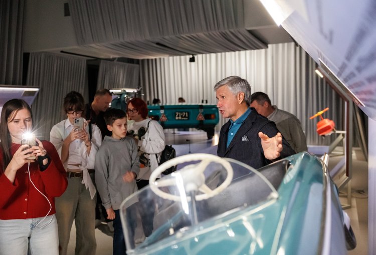 В Москве запустили вечернюю «Школу коллекционера»