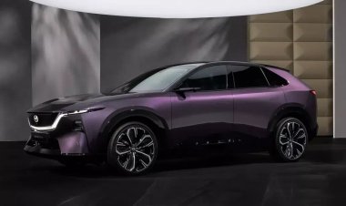 В Брюсселе представили электрический кроссовер Mazda CX-6e