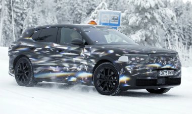 Электрический кроссовер Bentley Urban SUV попал в объективы фотошпионов