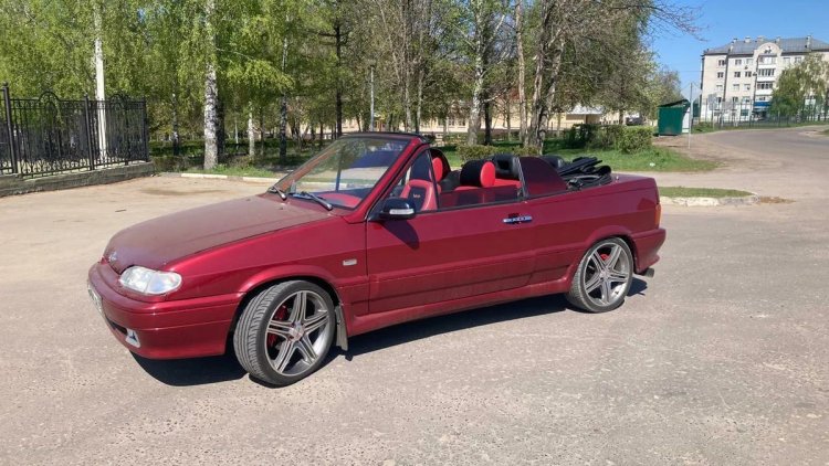 В Тамбове выставили на продажу кабриолет Lada «Наташа» за 2,7 млн рублей