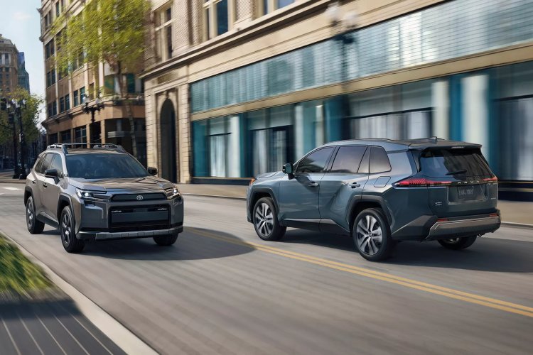 Toyota и Mazda улучшили позиции на российском рынке