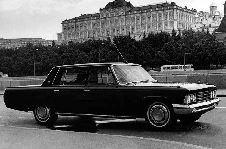 На продажу выставлен редкий седан ЗИЛ-117П