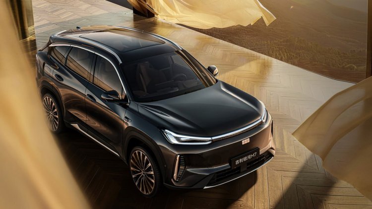 Представлен гибридный кроссовер Geely Galaxy M7 с расходом 3,35 литра бензина на 100 км