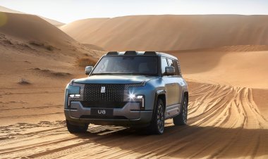 Внедорожник BYD Yangwang U8 дважды пытался устроить владельцу тяжелое ДТП