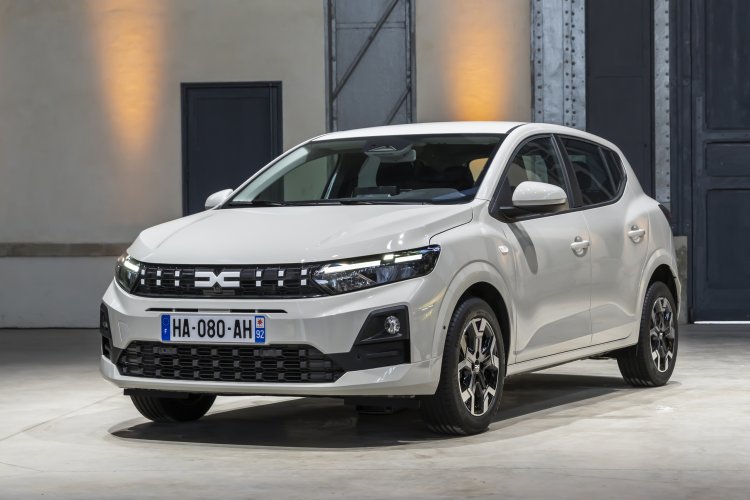 В продажу пойдёт гибридная модификация хэтчбека Dacia Sandero