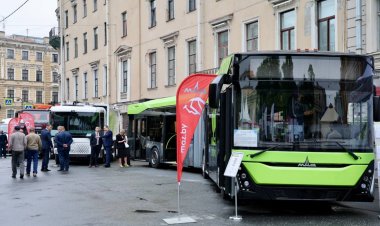 Электробус-гармошку МАЗ длиной 18,5 метра сняли на фото