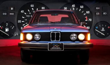 Раритетный BMW 3-Series с пробегом 14 тысяч километров и креслами Recaro выставили на аукцион в США