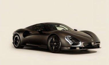 Alfa Romeo показала уникальный 33 Stradale Perla Nera, созданный под конкретного владельца