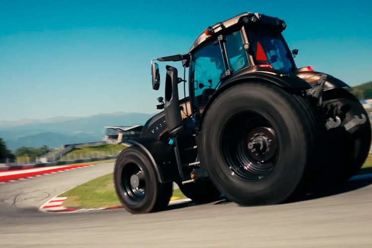 Финская Valtra установила скоростной рекорд среди тракторов
